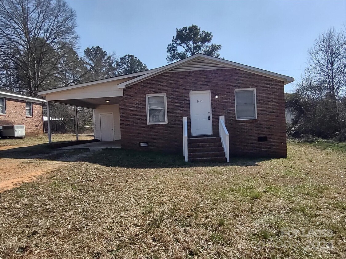 Primary Photo - 1413 Phil Thurman Rd