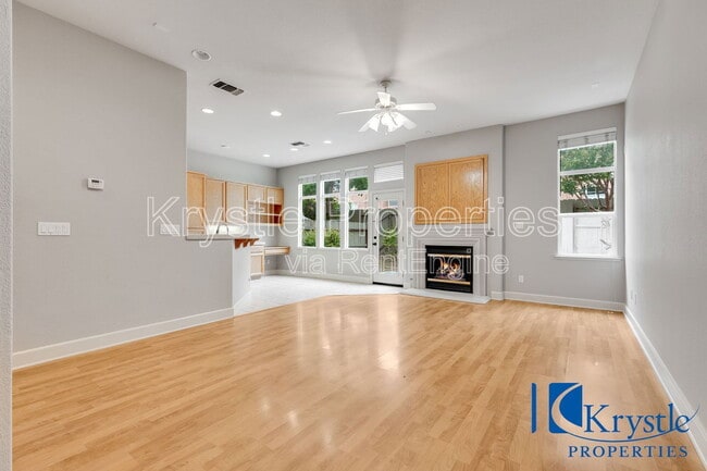Foto del edificio - 7709 Crown Heights Ct