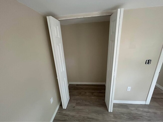 Foto del edificio - 5680 28th Ave N