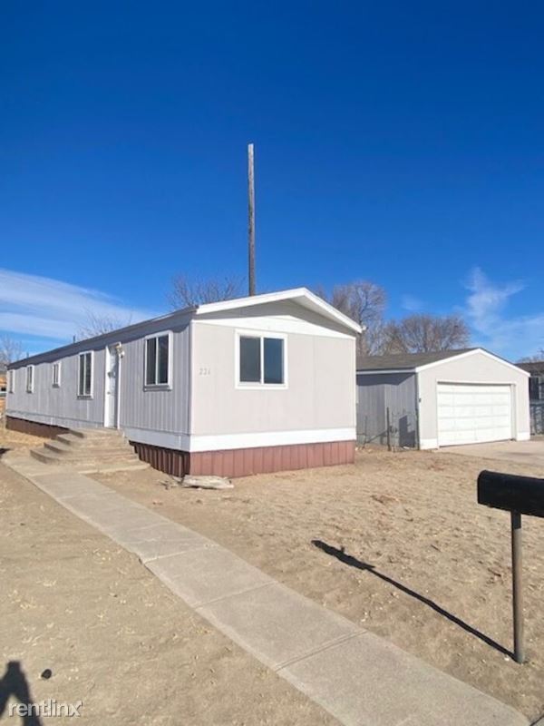Building Photo - 3 br, 2 bath House - 226 Oak Street