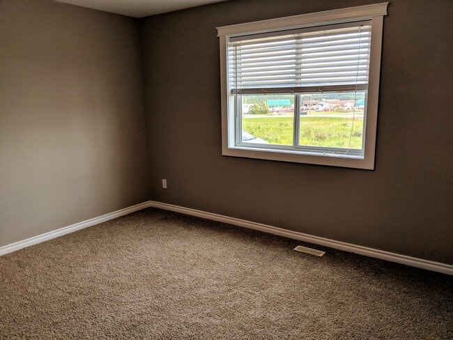 Photo du bâtiment - 5316 Elevator Rd