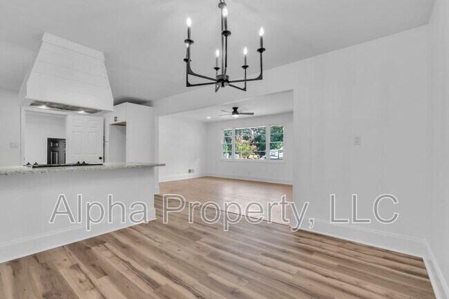 Photo - 403 Watkins Rd House