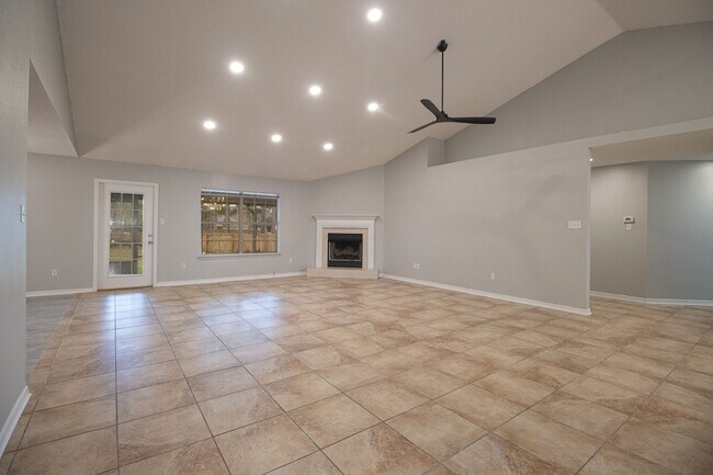 Foto del edificio - 12248 Trish Blvd
