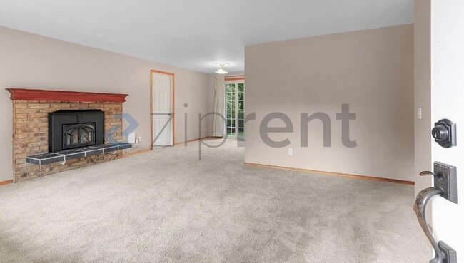 Building Photo - Unit