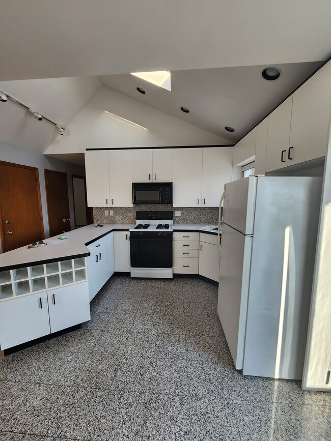 Foto del edificio - 81 Charles St