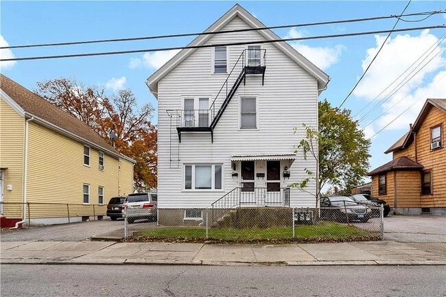 Building Photo - 102 Francis Ave
