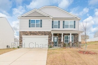 Building Photo - 8019 Rowling Dr