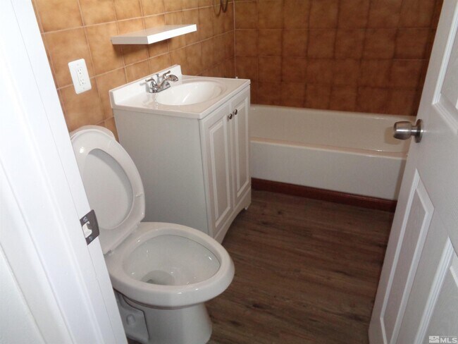 Building Photo - 1398 Topaz Ln