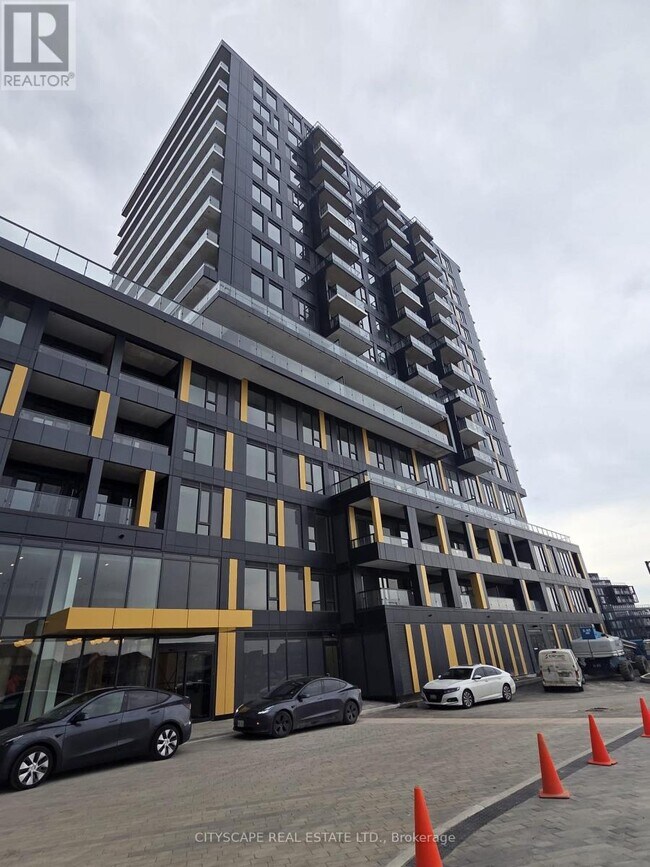 Photo du bâtiment - 4878 Powers Cmn