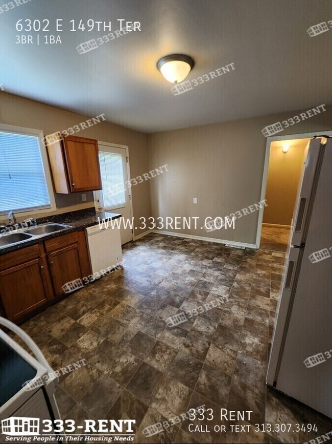 Foto del edificio - 6302 E 149 Terrace