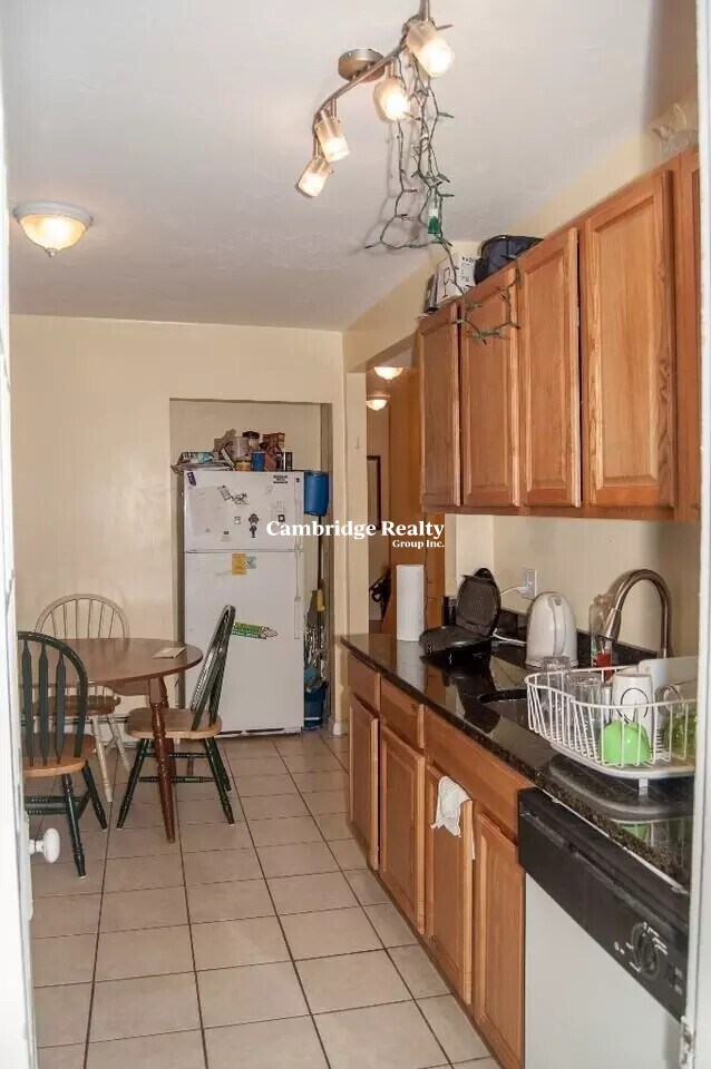 40 Plymouth St Unit 1T, Cambridge, MA 02141 Apartments in Cambridge