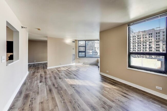 Foto del edificio - 401 E Ontario St