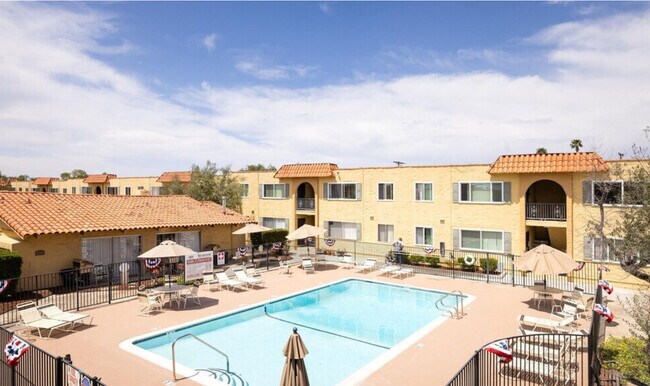 Foto del edificio - Casa De Windsor - North Clairemont
