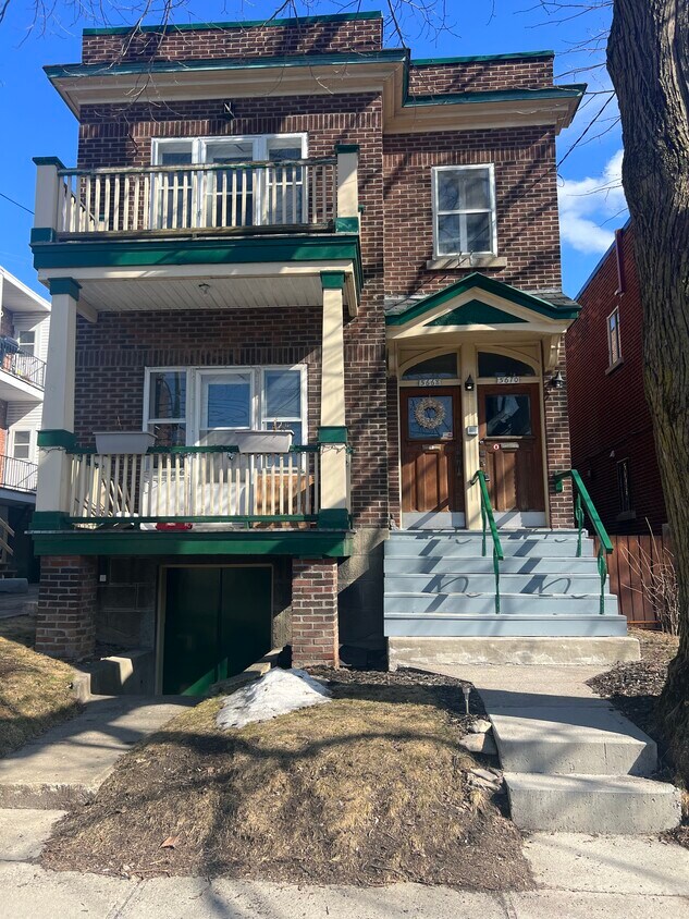 Front - 5670 St De Terrebonne
