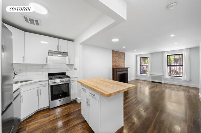 Building Photo - 149 Stuyvesant Ave