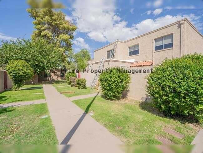 Building Photo - 4260 N 67TH DR, PHOENIX AZ