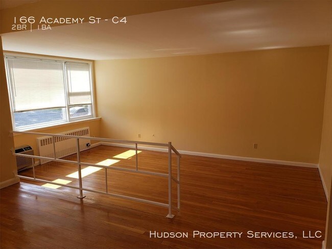 Building Photo - 166 Academy St