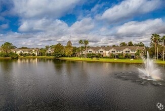 Building Photo - 8815 Manor Loop