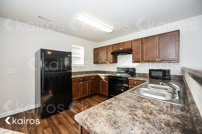 Building Photo - 120 Tybo Dr.