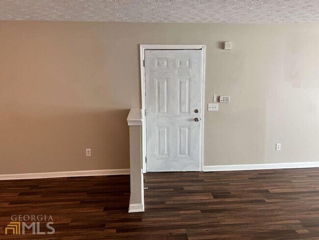 Foto del edificio - 13101 Fairington Ridge Cir