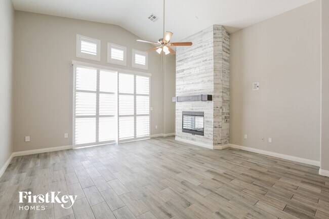 Foto del edificio - 3840 N Goldfield St