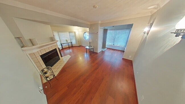 Building Photo - 3-Bedroom Home in Royal Oak – 1242 Sq. Ft....