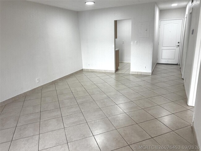 Foto del edificio - 770 SE 2nd Ave