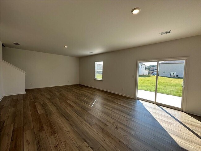 Foto del edificio - 3863 Rustic Barn Way