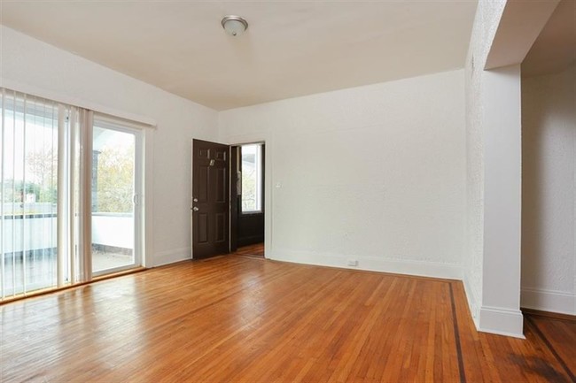 Building Photo - 2905 Garrison Blvd