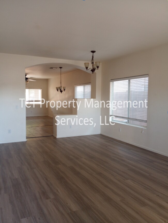Building Photo - Coldwater Springs 4 Bed/2 Bath Home For You!