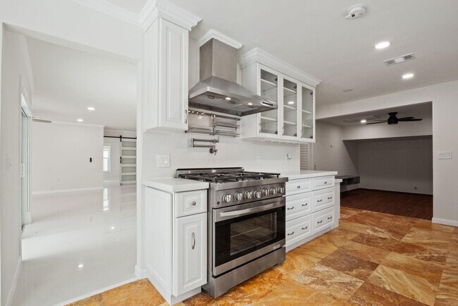 Foto del edificio - 561 SW 168th Terrace