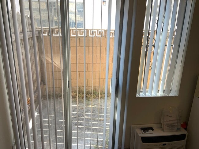 Foto del edificio - 3735 S Canfield Ave