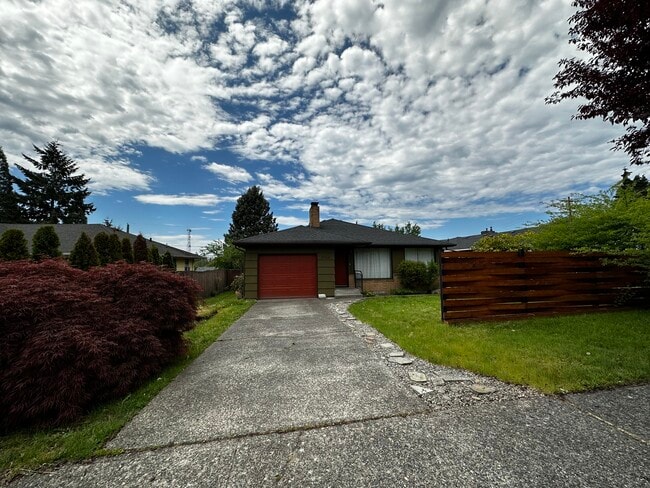 Building Photo - 2344 N Winnifred St