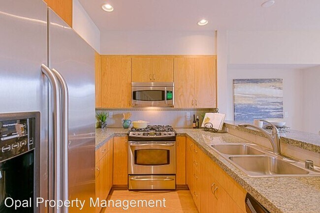 Building Photo - 3 br, 3 bath House - 142 Cougar Ridge Road...
