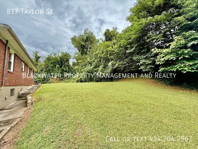 Foto del edificio - 817 Taylor St