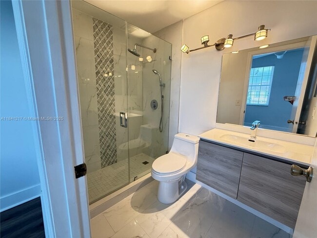 Building Photo - 16736 Hemingway Dr