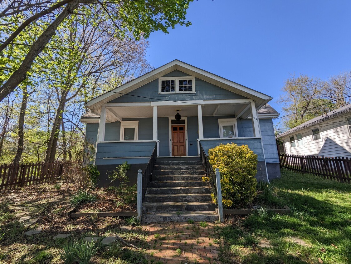 24 Woodrow Ave, Asheville, NC 28801 House Rental in Asheville, NC