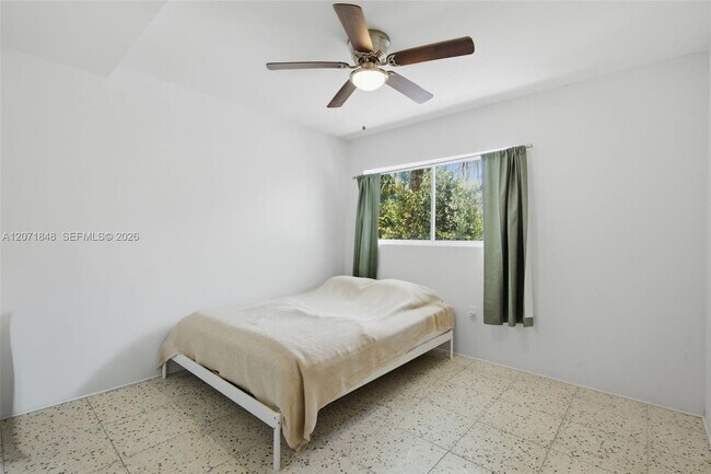 Building Photo - 127 NW 74th St