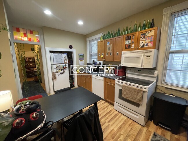 Foto del edificio - 6 Shepherd Ave