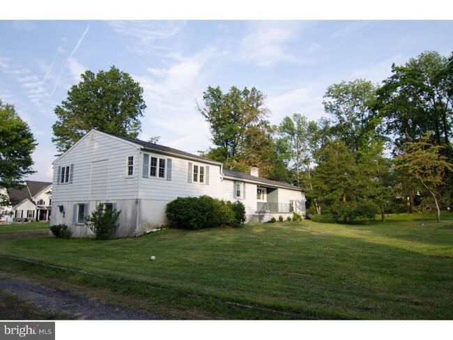 Building Photo - 3139 Methacton Ave