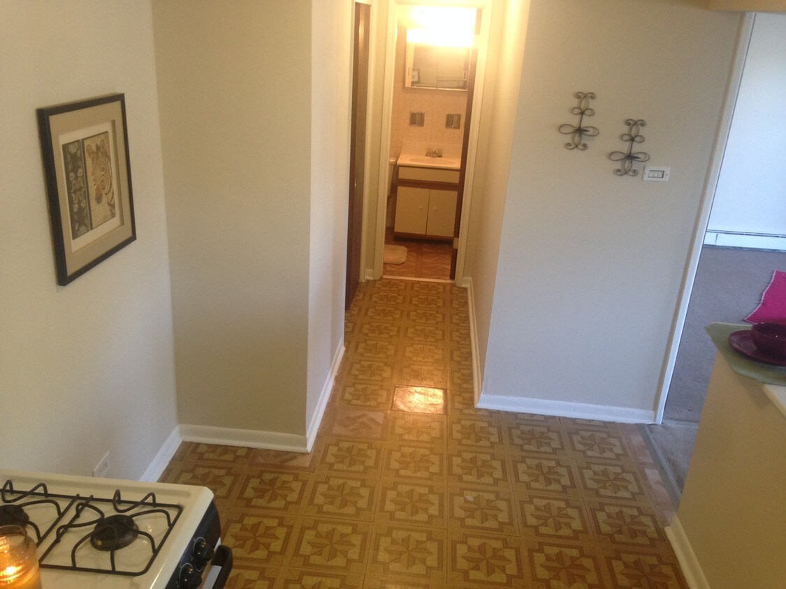 6545 W 111th St, Worth, IL 60482 Apartments in Worth, IL