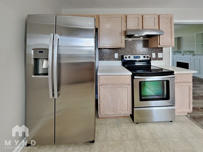 Foto del edificio - 40 Strawberry Hill Ln