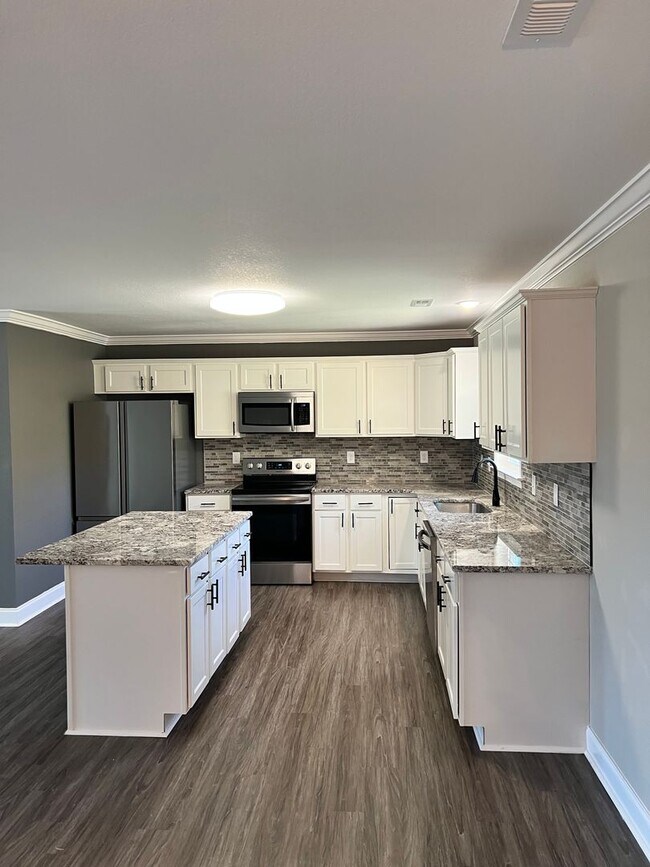 Foto del edificio - Coming Soon -Maryville 37804 - 3 bedroom 2...