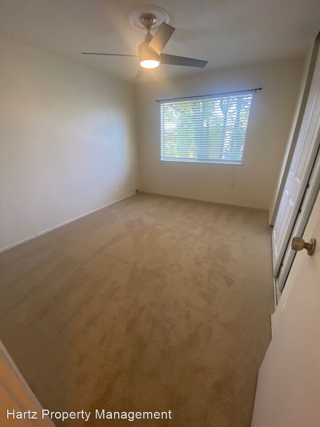 Building Photo - 2 br, 2 bath House - 1077 Wesley Court Apt #3
