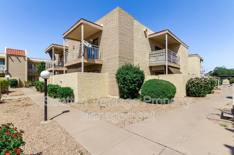 Primary Photo - 16635 N Cave Creek Rd