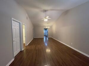 Primary Photo - 311 Beech Ln