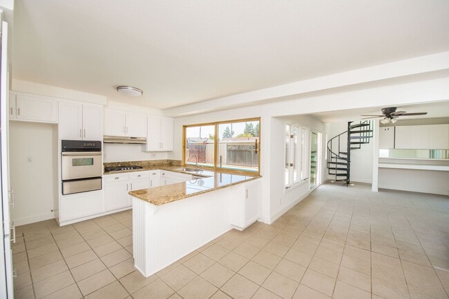 Photo - COSTA MESA: 3 Bedroom Single Story Home with a Pool