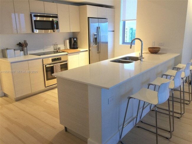 Photo - 2600 E Hallandale Beach Blvd House