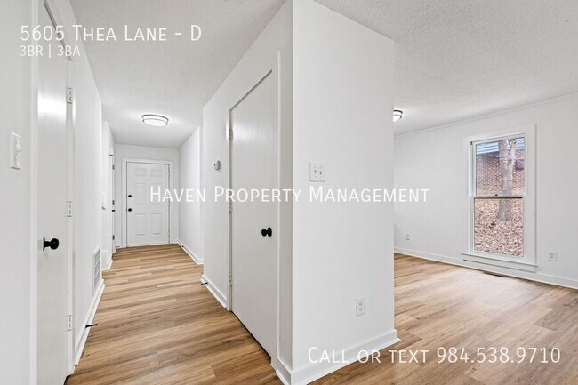 Foto del edificio - 5605 Thea Ln