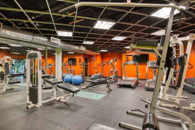Foto del edificio - Modern 1-bedroom, 2-bathroom high-rise con...